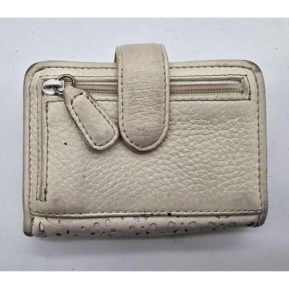 Brighton White Leather Floral Embossed Womens Wallet With Heart Detail & Multipl - Picture 2 of 7